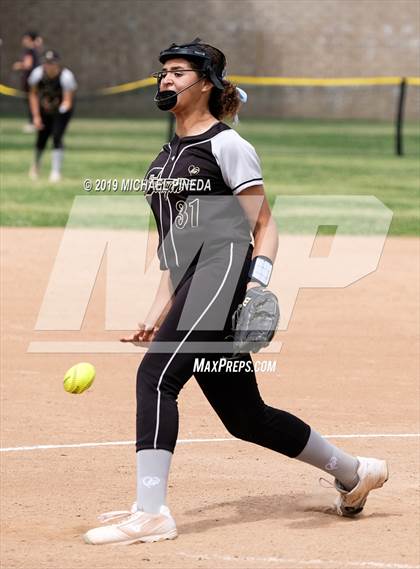 Thumbnail 2 in Downey @ Canyon photogallery.