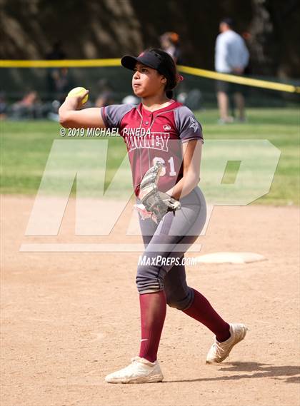 Thumbnail 2 in Downey @ Canyon photogallery.
