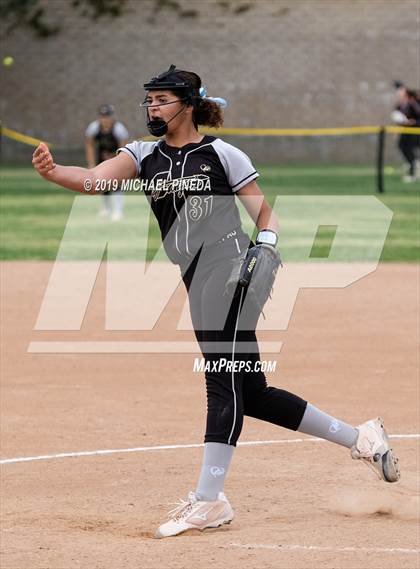 Thumbnail 2 in Downey @ Canyon photogallery.