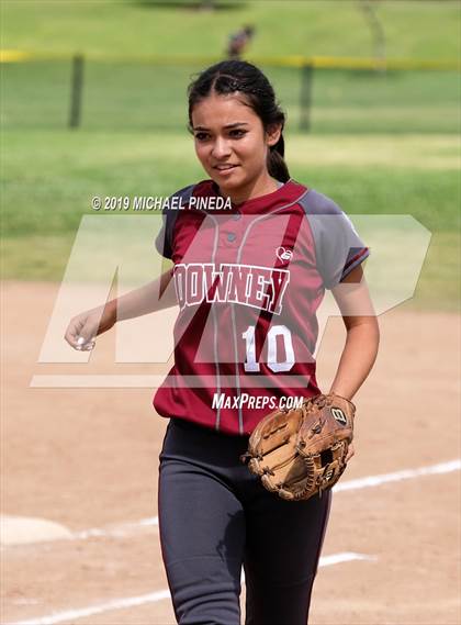 Thumbnail 1 in Downey @ Canyon photogallery.