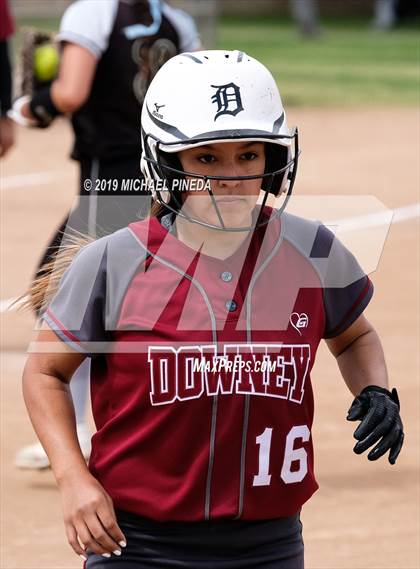 Thumbnail 3 in Downey @ Canyon photogallery.