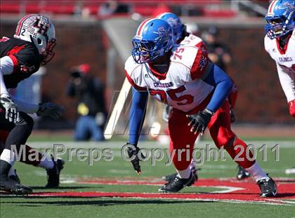 Thumbnail 3 in Lake Highlands vs. South Garland (5A Region 2 Bi-District Playoffs) photogallery.