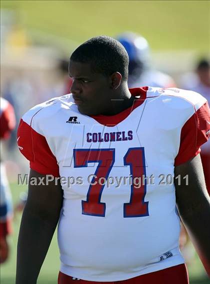 Thumbnail 1 in Lake Highlands vs. South Garland (5A Region 2 Bi-District Playoffs) photogallery.