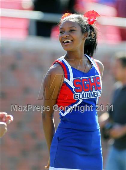 Thumbnail 2 in Lake Highlands vs. South Garland (5A Region 2 Bi-District Playoffs) photogallery.