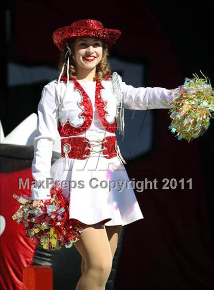 Thumbnail 1 in Lake Highlands vs. South Garland (5A Region 2 Bi-District Playoffs) photogallery.