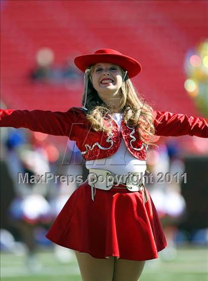 Thumbnail 2 in Lake Highlands vs. South Garland (5A Region 2 Bi-District Playoffs) photogallery.