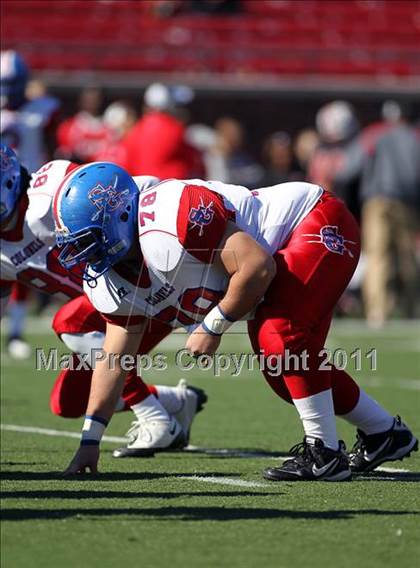 Thumbnail 3 in Lake Highlands vs. South Garland (5A Region 2 Bi-District Playoffs) photogallery.