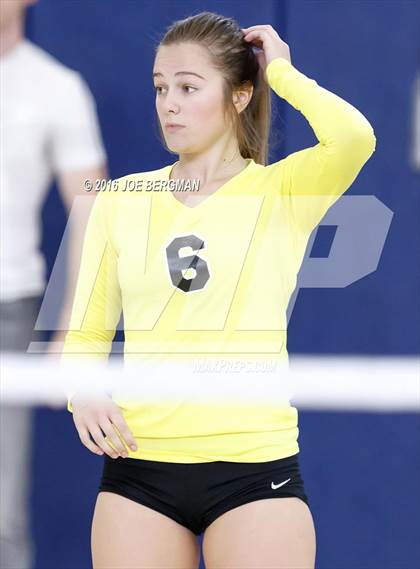 Thumbnail 1 in Bakersfield Christian vs. Mission Oak (CIF D3 Central Section Championship) photogallery.