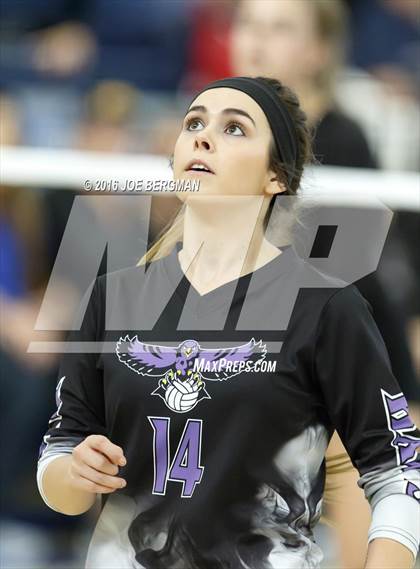 Thumbnail 2 in Bakersfield Christian vs. Mission Oak (CIF D3 Central Section Championship) photogallery.