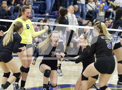 Thumbnail 1 in Bakersfield Christian vs. Mission Oak (CIF D3 Central Section Championship) photogallery.