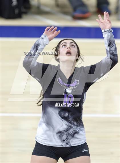 Thumbnail 1 in Bakersfield Christian vs. Mission Oak (CIF D3 Central Section Championship) photogallery.