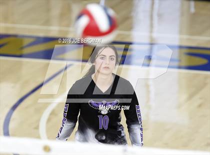 Thumbnail 3 in Bakersfield Christian vs. Mission Oak (CIF D3 Central Section Championship) photogallery.