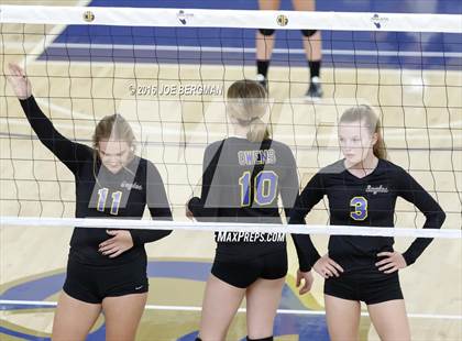 Thumbnail 1 in Bakersfield Christian vs. Mission Oak (CIF D3 Central Section Championship) photogallery.