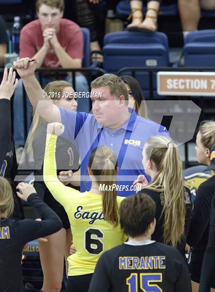 Thumbnail 1 in Bakersfield Christian vs. Mission Oak (CIF D3 Central Section Championship) photogallery.