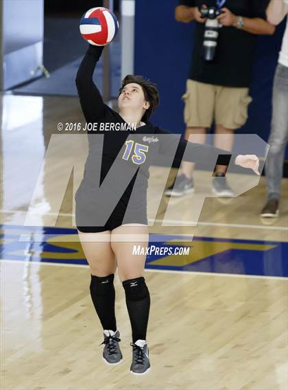 Thumbnail 1 in Bakersfield Christian vs. Mission Oak (CIF D3 Central Section Championship) photogallery.