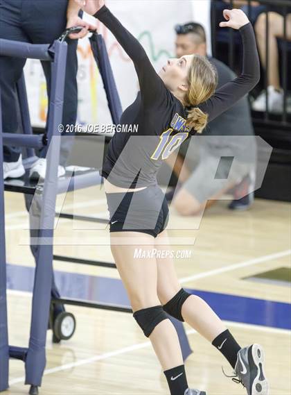 Thumbnail 1 in Bakersfield Christian vs. Mission Oak (CIF D3 Central Section Championship) photogallery.