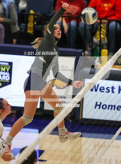 Thumbnail 3 in Stockdale vs. Clovis East (CIF-CS D2 Final) photogallery.