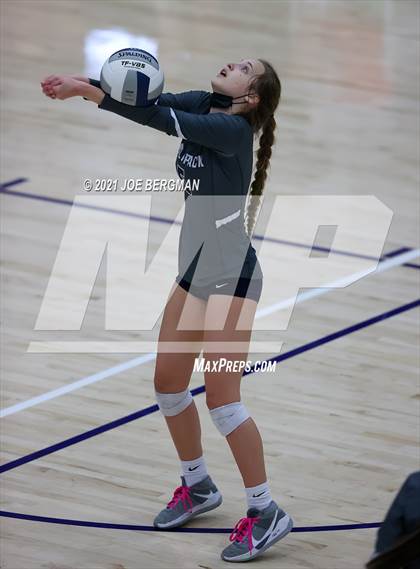 Thumbnail 2 in Stockdale vs. Clovis East (CIF-CS D2 Final) photogallery.