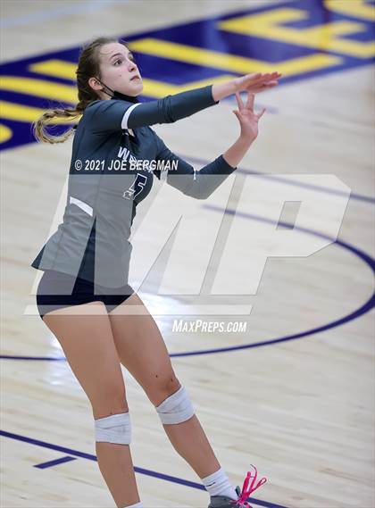 Thumbnail 2 in Stockdale vs. Clovis East (CIF-CS D2 Final) photogallery.