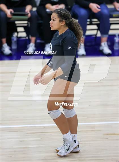 Thumbnail 2 in Stockdale vs. Clovis East (CIF-CS D2 Final) photogallery.