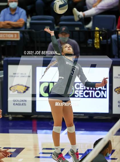 Thumbnail 2 in Stockdale vs. Clovis East (CIF-CS D2 Final) photogallery.