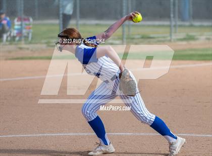 Thumbnail 1 in Del Norte @ Rancho Bernardo photogallery.