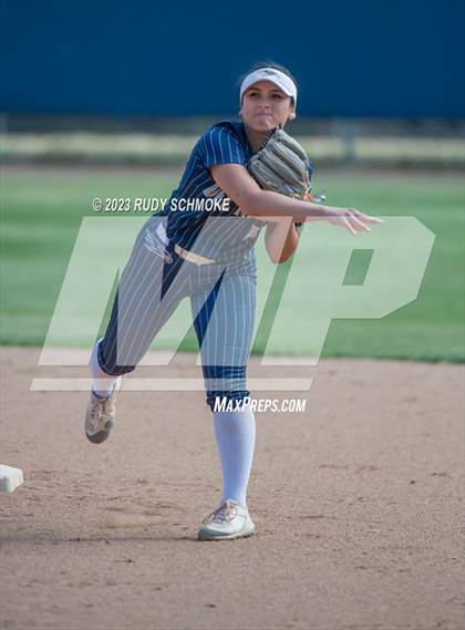 Thumbnail 3 in Del Norte @ Rancho Bernardo photogallery.