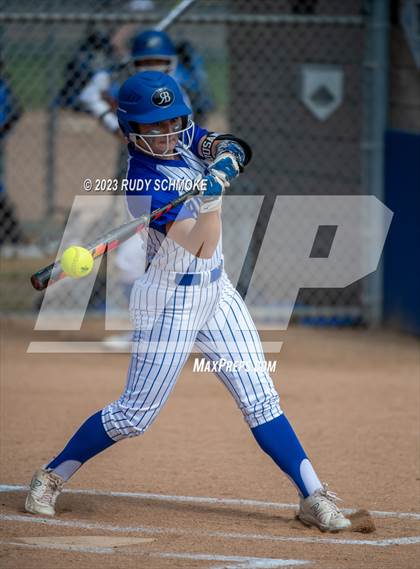 Thumbnail 2 in Del Norte @ Rancho Bernardo photogallery.