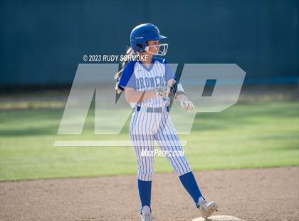 Thumbnail 2 in Del Norte @ Rancho Bernardo photogallery.