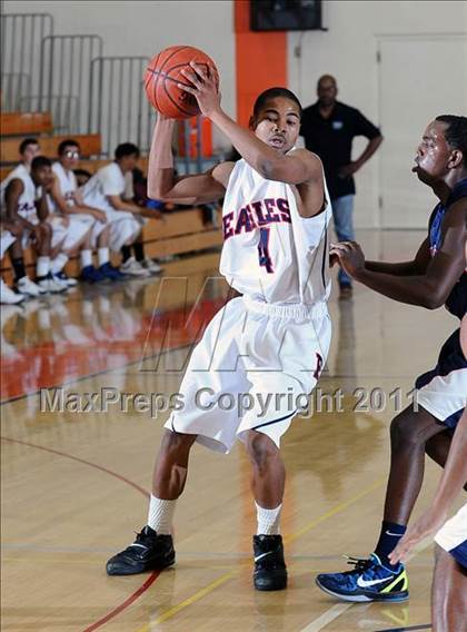 Thumbnail 1 in Maranatha vs Marshall (Poly Tournament) photogallery.