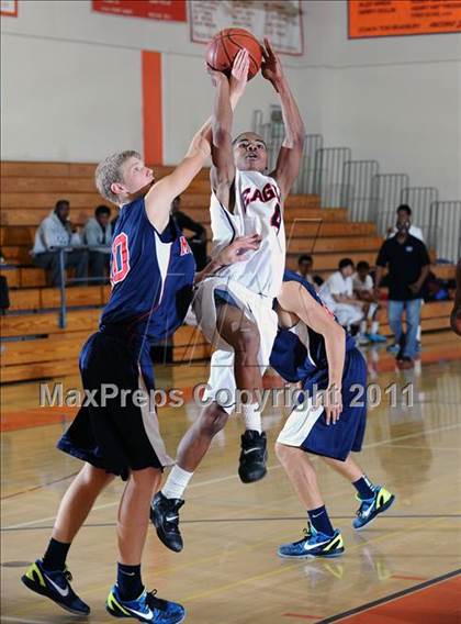 Thumbnail 2 in Maranatha vs Marshall (Poly Tournament) photogallery.