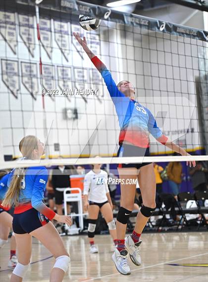 Thumbnail 3 in Cathedral Catholic vs. Marymount (Durango Fall Classic) photogallery.