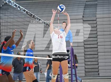 Thumbnail 2 in Cathedral Catholic vs. Marymount (Durango Fall Classic) photogallery.