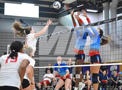 Thumbnail 2 in Cathedral Catholic vs. Marymount (Durango Fall Classic) photogallery.