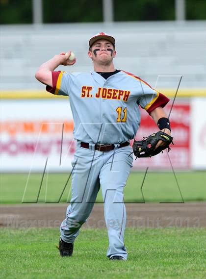 Thumbnail 3 in St. Joseph vs. Northwestern Regional (CIAC Class M Final) photogallery.