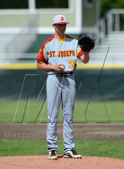 Thumbnail 3 in St. Joseph vs. Northwestern Regional (CIAC Class M Final) photogallery.