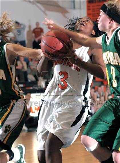 Thumbnail 3 in Sonora @ Foothill (CIF SJS D3 Playoffs) photogallery.