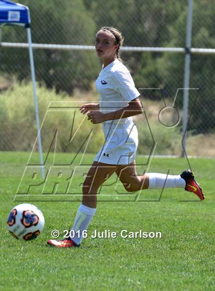 Thumbnail 1 in Bloomfield vs Belen (Aztec Invitational)  photogallery.