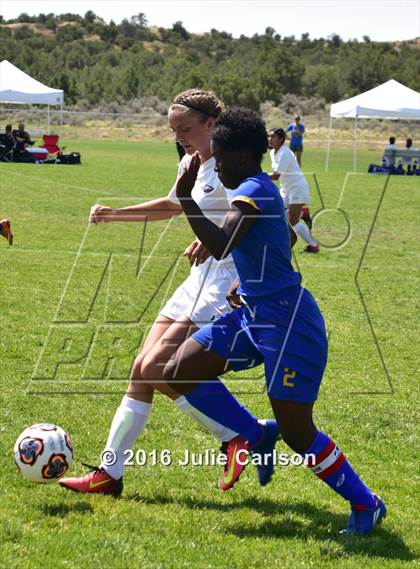 Thumbnail 1 in Bloomfield vs Belen (Aztec Invitational)  photogallery.