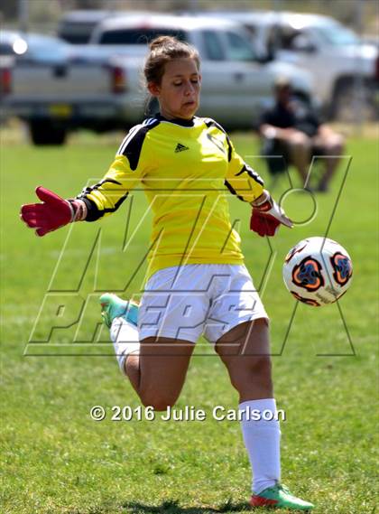 Thumbnail 3 in Bloomfield vs Belen (Aztec Invitational)  photogallery.