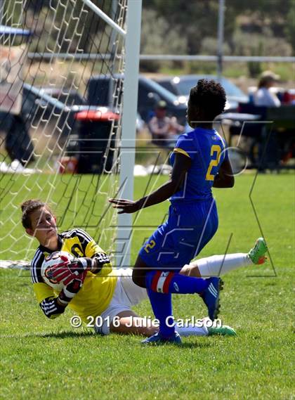 Thumbnail 1 in Bloomfield vs Belen (Aztec Invitational)  photogallery.