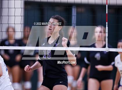 Thumbnail 2 in Campbell Hall vs Valencia (Burbank JV Tournament) photogallery.