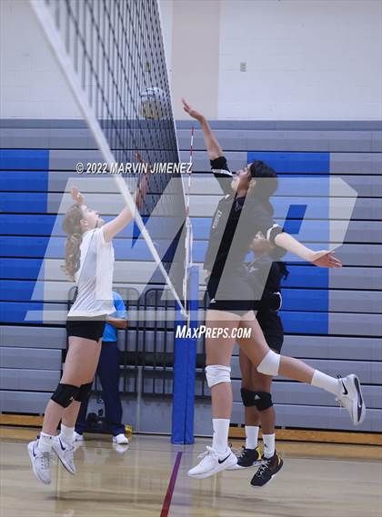 Thumbnail 3 in Campbell Hall vs Valencia (Burbank JV Tournament) photogallery.