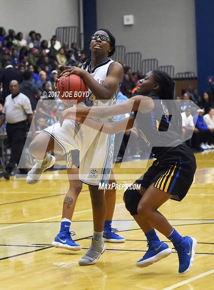 Thumbnail 1 in Lee vs. Jemison photogallery.