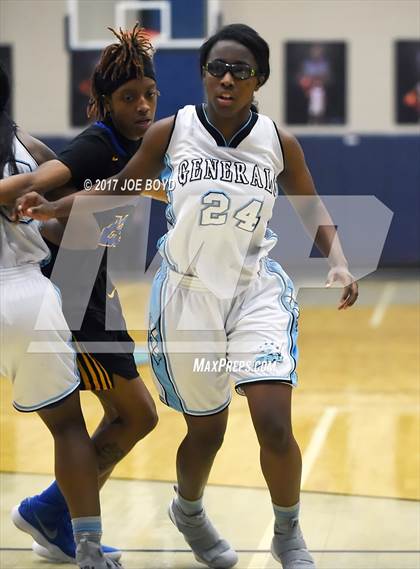 Thumbnail 2 in Lee vs. Jemison photogallery.