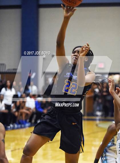 Thumbnail 2 in Lee vs. Jemison photogallery.