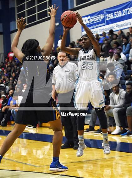 Thumbnail 2 in Lee vs. Jemison photogallery.