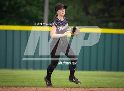 Thumbnail 2 in Collierville vs. Houston (4A District 15 1st Round) photogallery.