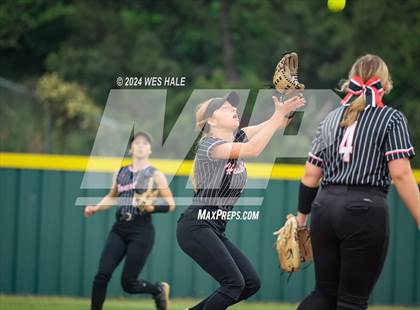 Thumbnail 2 in Collierville vs. Houston (4A District 15 1st Round) photogallery.