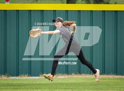 Thumbnail 2 in Collierville vs. Houston (4A District 15 1st Round) photogallery.